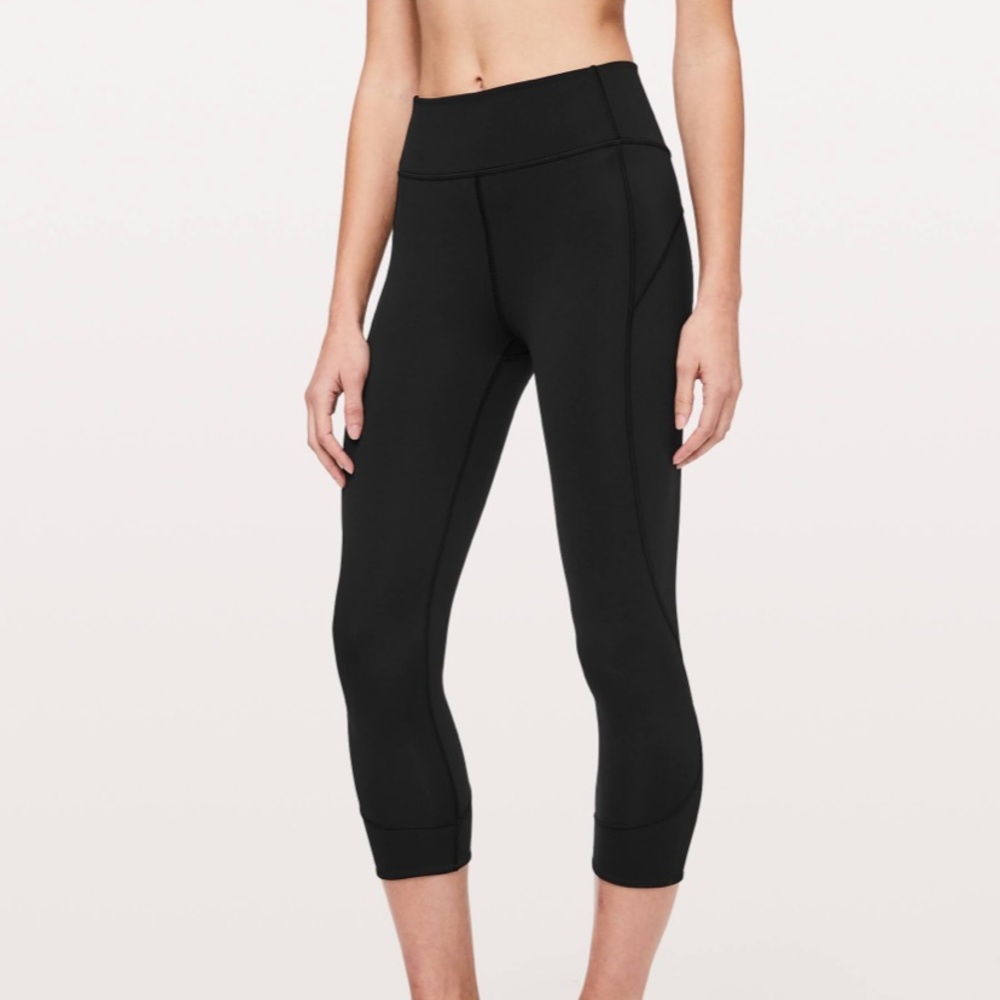 Lululemon cropped black leggings with 3 pockets